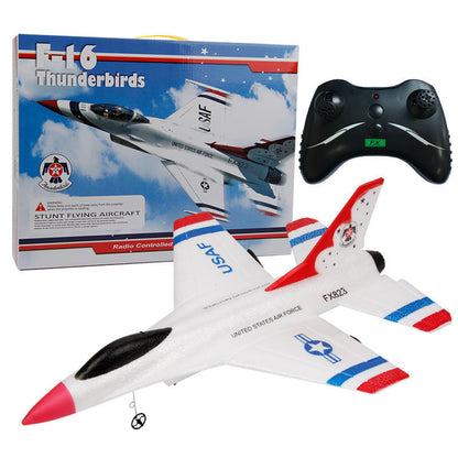 Fixed-wing remotely piloted fighter aircraft