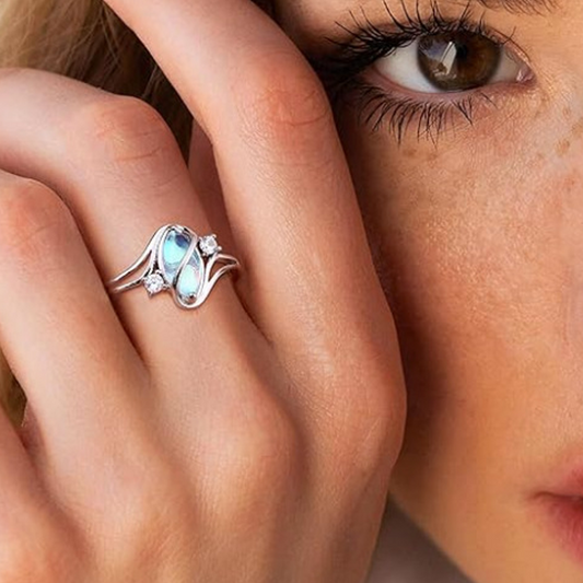 🎉 LIMITED TIME 50% OFF! 💍 Geometric Oval Ring with Zirconia Accents – Moonstone Center, Sparkling Details & Versatile Elegance ✨