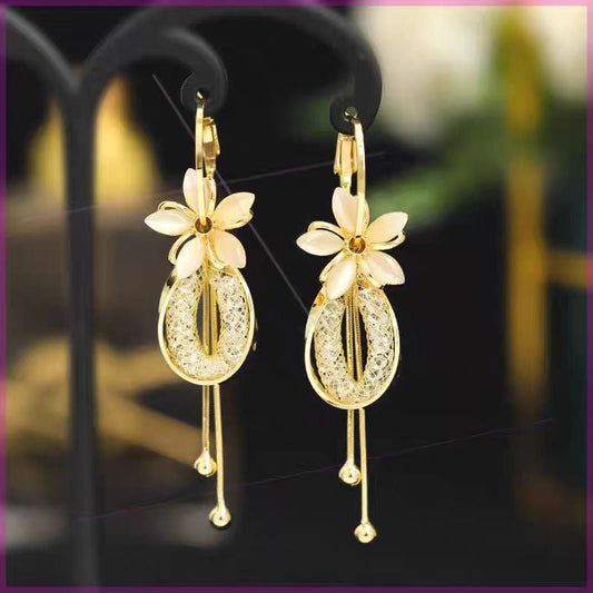 📢📢50% OFF !! ⏰Elegant Flower Tassel Dangle Earrings